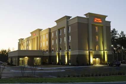 inn suites hampton specialized significant combines opened guest rooms traditional 2008 number